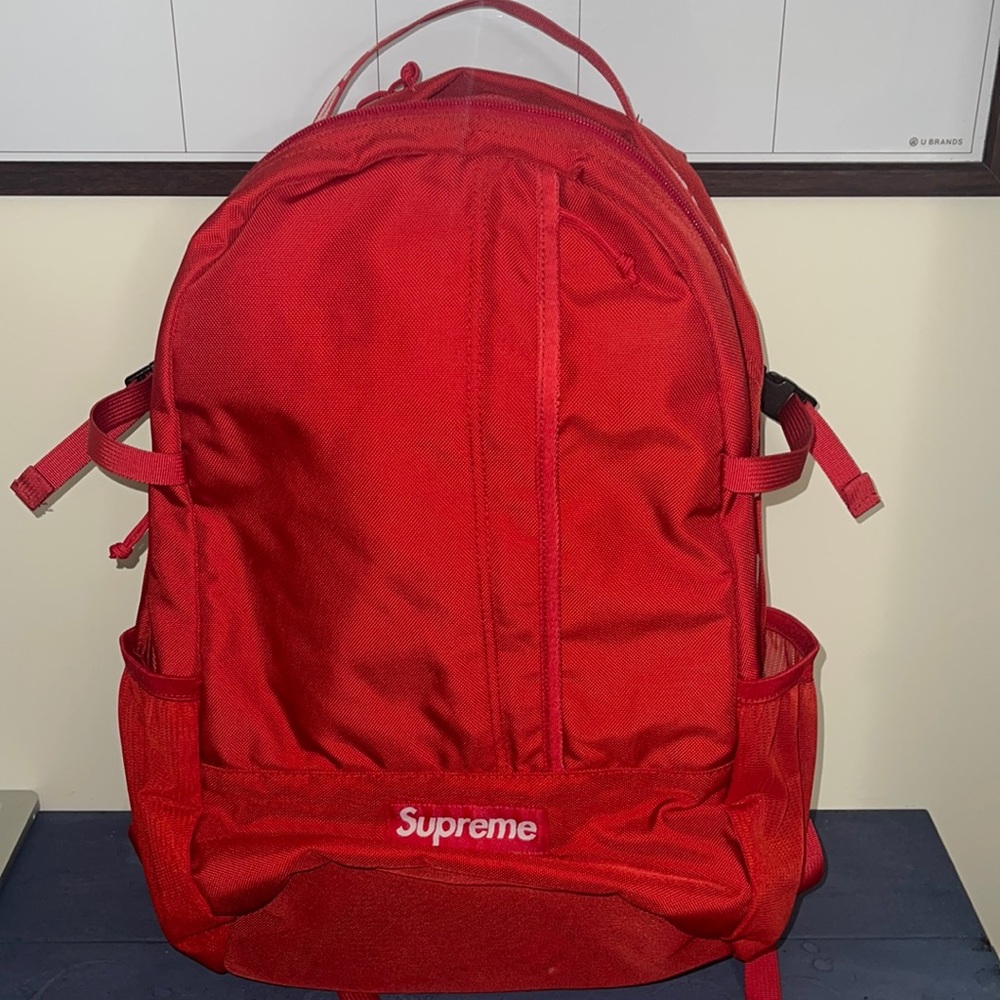 Supreme Backpack 🎒